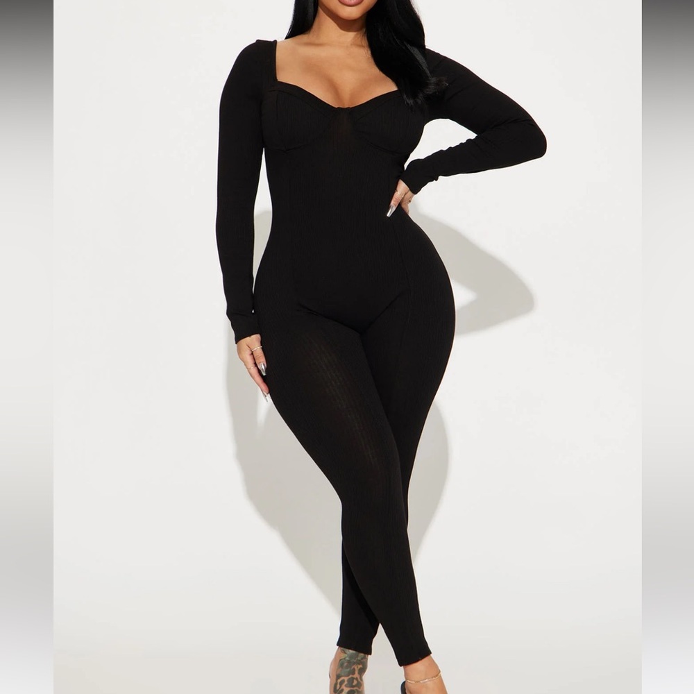 Fashion nova been that way padded jumpsuit small
